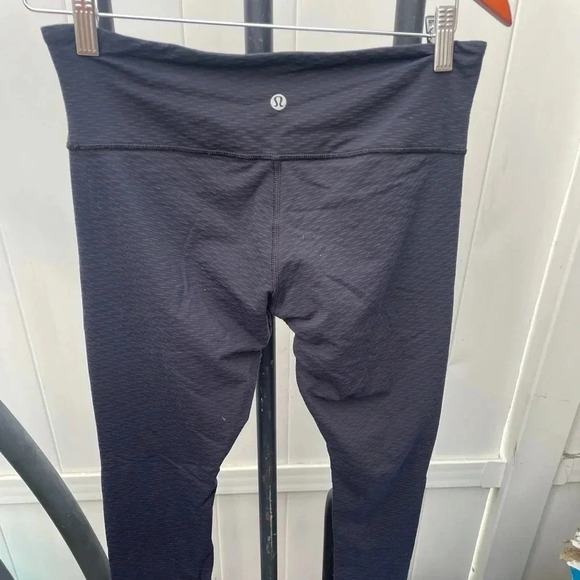 Lululemon align high rise black leggings size 8 - Picture 2 of 4